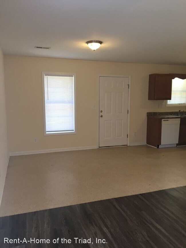 Building Photo - 3 br, 2 bath House - 137 Thomas Street