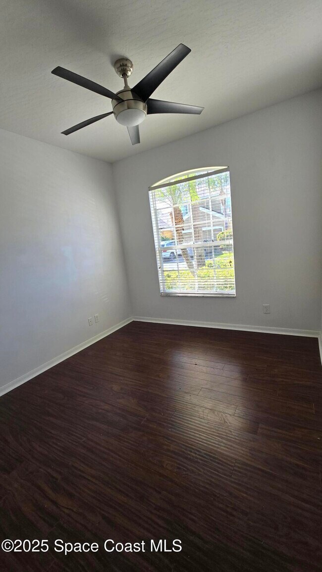 Building Photo - 3223 Monitor Ln