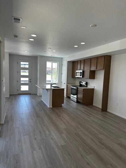 Building Photo - 21101 E 67th Ave
