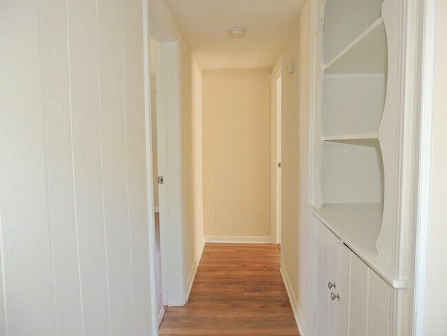 Building Photo - Beautifully Renovated 3BR Cape Cod in Shaker Heights – Spacious & Move-In Ready!