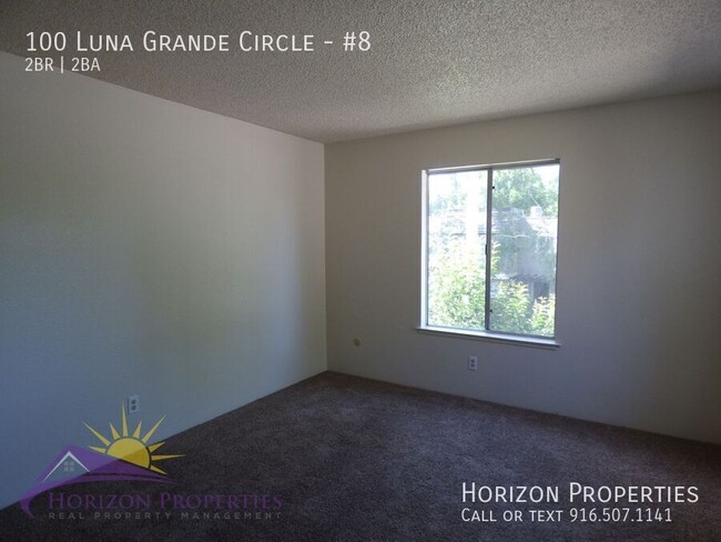 Building Photo - Condo in South Natomas, 2 Bed 2 Bath 840 sqft