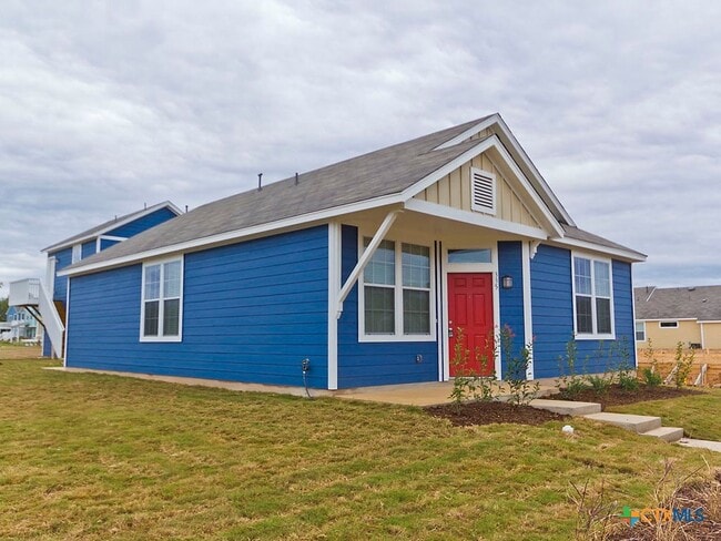 Building Photo - 335 Rachel St