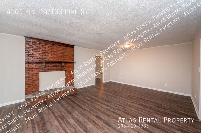 Building Photo - 4161 Pine St