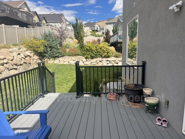 Building Photo - 3733 N Valley Vista Way