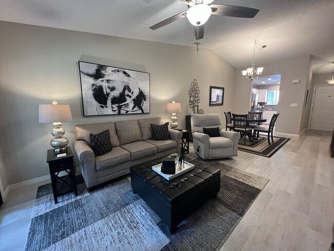 Building Photo - 44 Park Pl