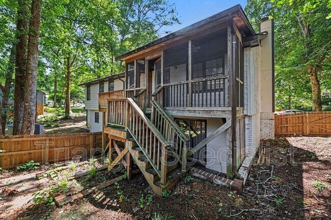Building Photo - 1012 Askham Dr