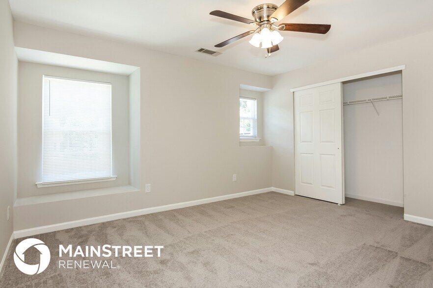 Building Photo - 2517 Harwood Hills Ln