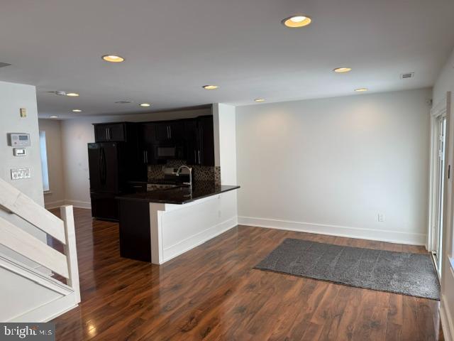 Building Photo - 1070 Baywood Dr