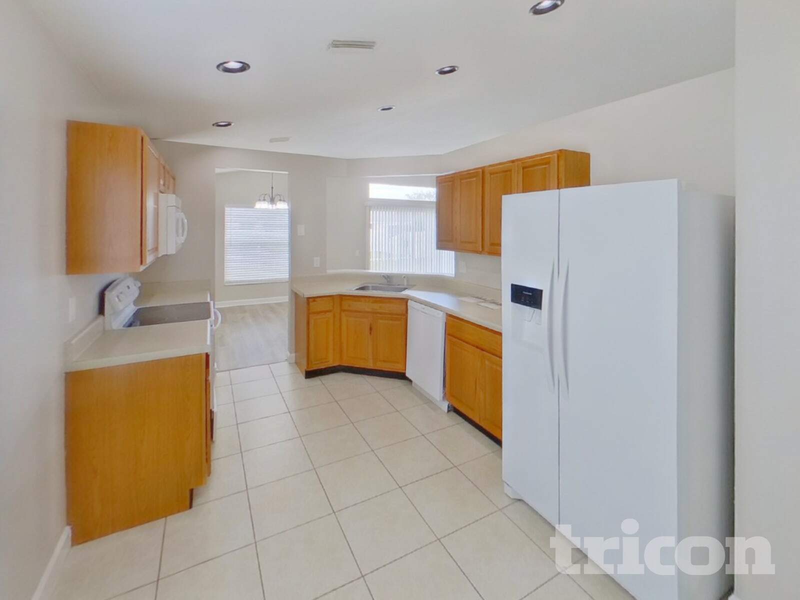 Building Photo - 945 Ridge Haven Dr