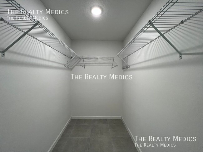 Building Photo - 1245 Giralda Cir NW