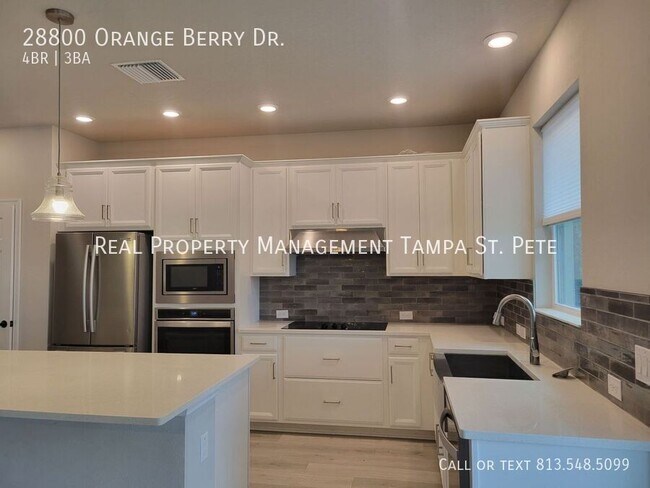 Building Photo - 28800 Orange Berry Dr