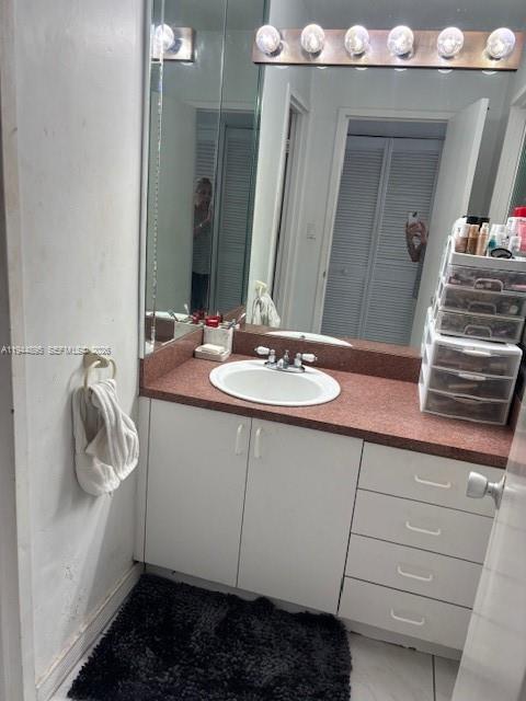 Building Photo - 100 Lincoln Rd