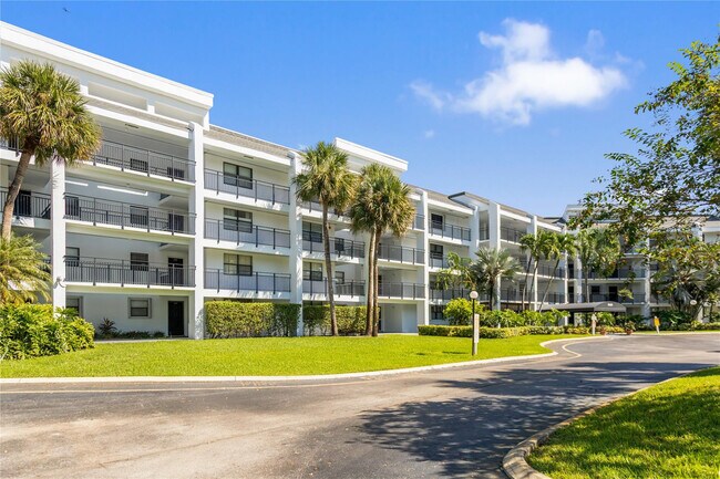 Building Photo - 16051 Blatt Blvd