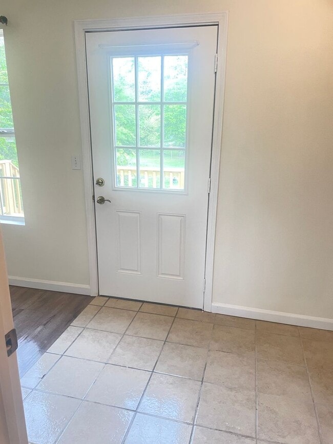 Building Photo - Cute 1 bed 1 bath home in Bay St Louis! Great location and nice yard!