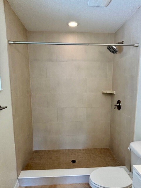 Master Shower - 320 E 5th St