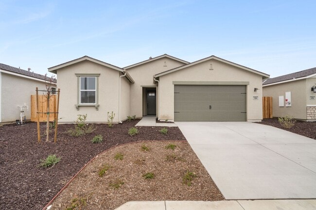 Building Photo - Brand New 4 Bedroom / 2 Bathroom for Lease in Southwest (Panama Ln & Reliance, behind WinCo)- Ava...