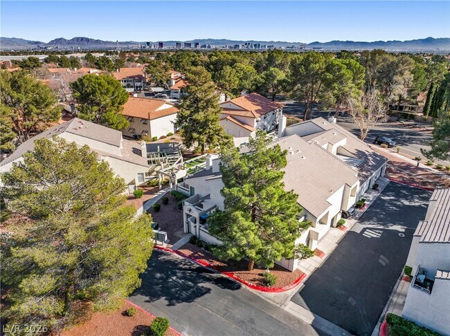 Building Photo - 2748 Lodestone Dr