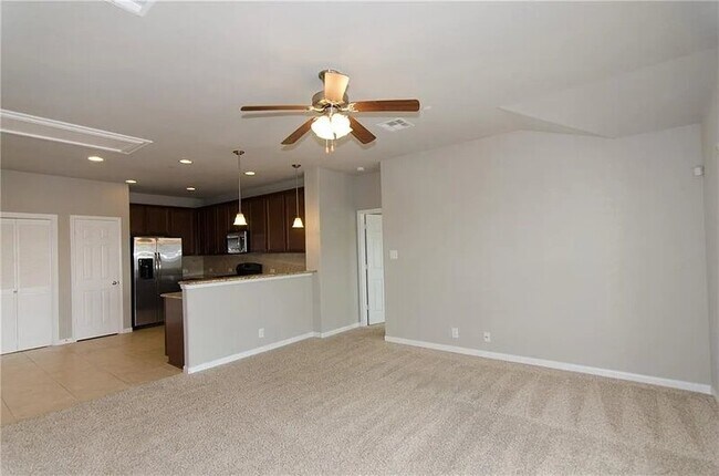 Building Photo - 3101 Davis Ln