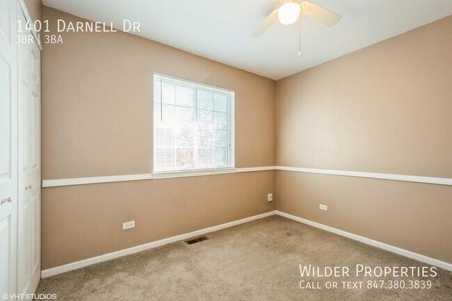 Building Photo - 1401 Darnell Dr