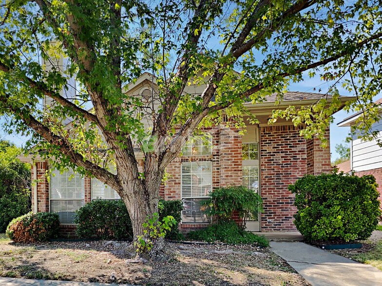 Primary Photo - 830 Greenridge Dr