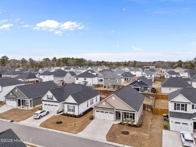 Building Photo - 3 Bed 2 Bath Unfurnished Single Family Home