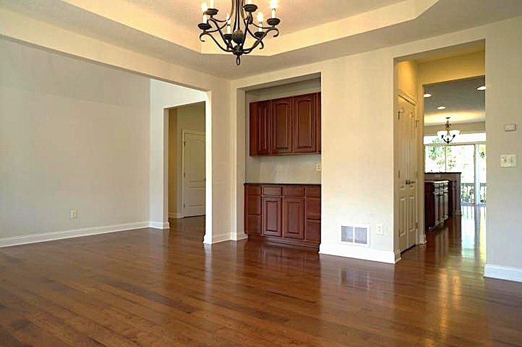 Building Photo - 8616 Maple Leaf Ct