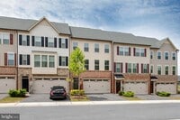 Building Photo - 7839 Otterbein Wy