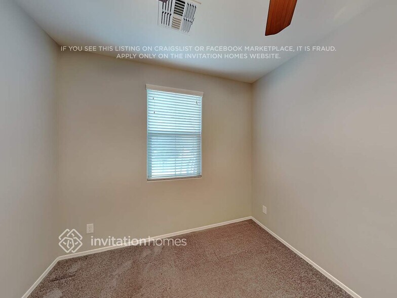 Building Photo - 17987 W Ida Ln