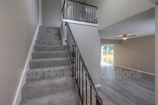 Building Photo - 13903 Falkirk Cir