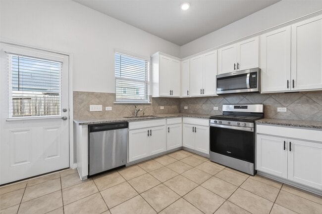 Building Photo - 21634 Lemon Beebrush Ln