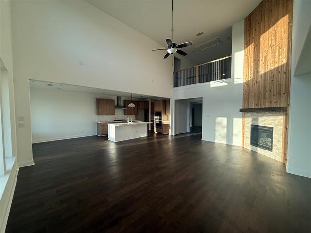 Building Photo - 1905 Pecos Dr