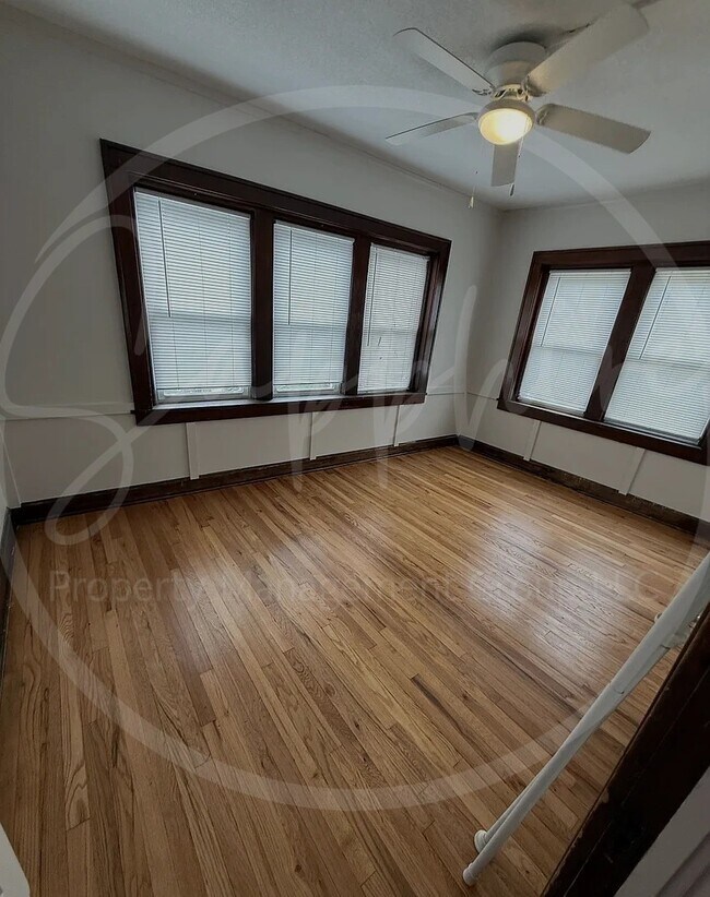 Building Photo - 853 Barnett Ave