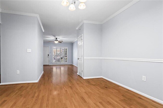 Building Photo - 3675 Peachtree Rd NE
