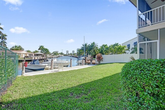 Building Photo - 2201 SE 9th St