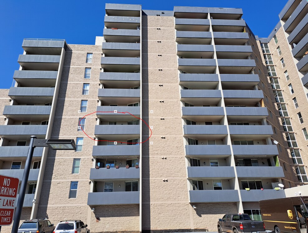 Building Photo - 601 W 11th Ave