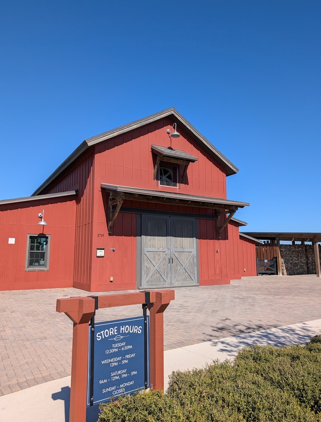 Building Photo - 19673 Whispering Crk Rd