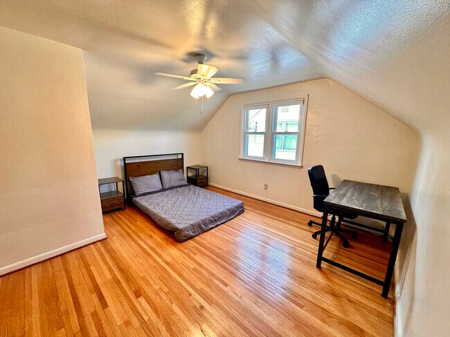 Building Photo - 73 Manning Rd