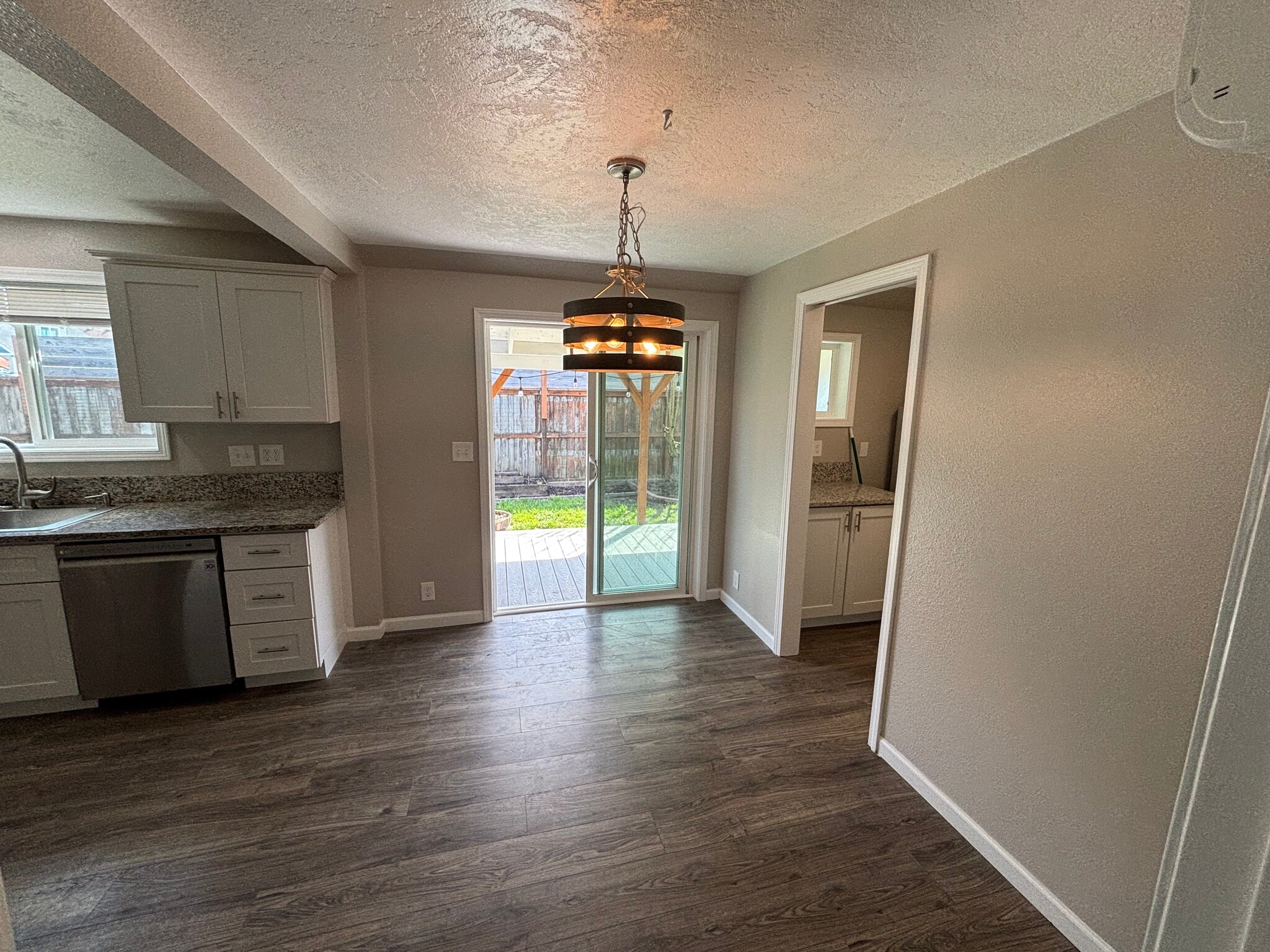 Dining - 730 12th Ave SE