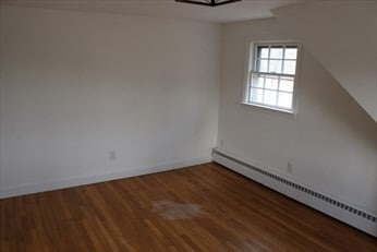 Building Photo - 25-27-27 Ferris Ave