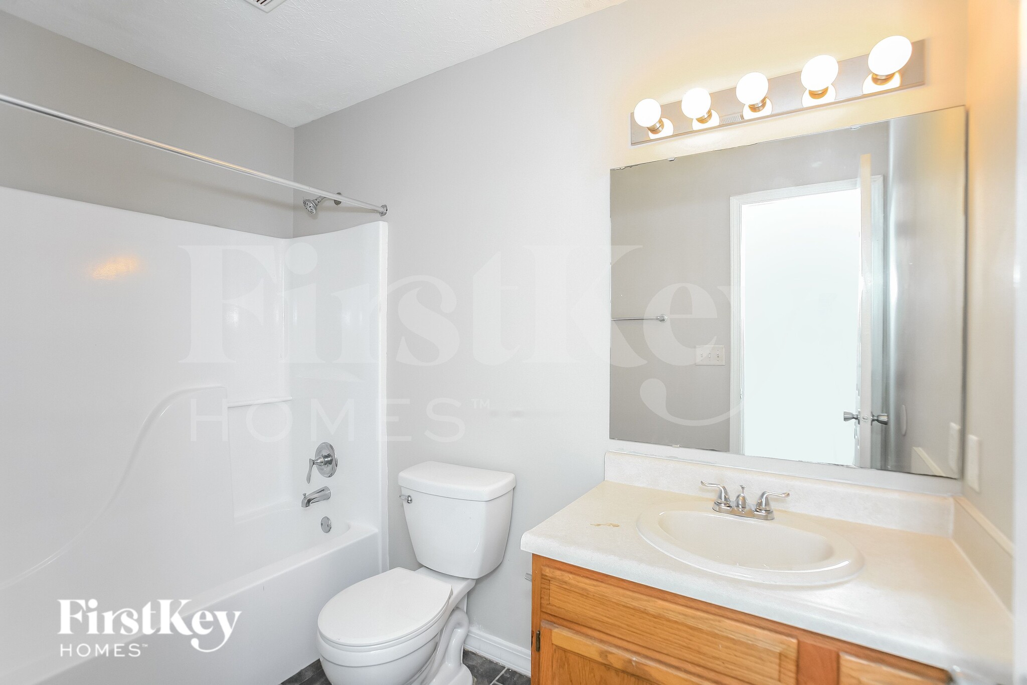 Building Photo - 7750 Cross Willow Blvd