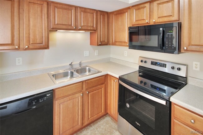 Building Photo - 284 Stonewall Creek Dr