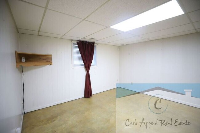 Building Photo - Must see 4-bedroom 2 bath home at 1100 Dupwe.