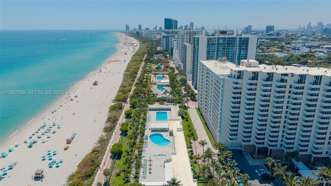 Building Photo - 2899 Collins Ave