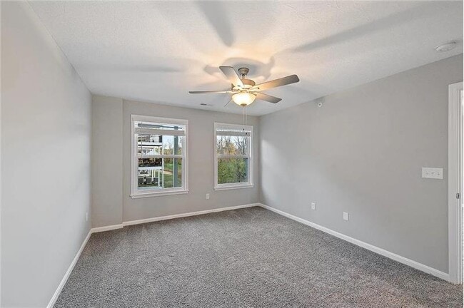 Building Photo - 618 Foxhill Dr