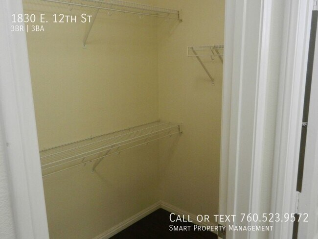 Building Photo - 1830 E 12th St