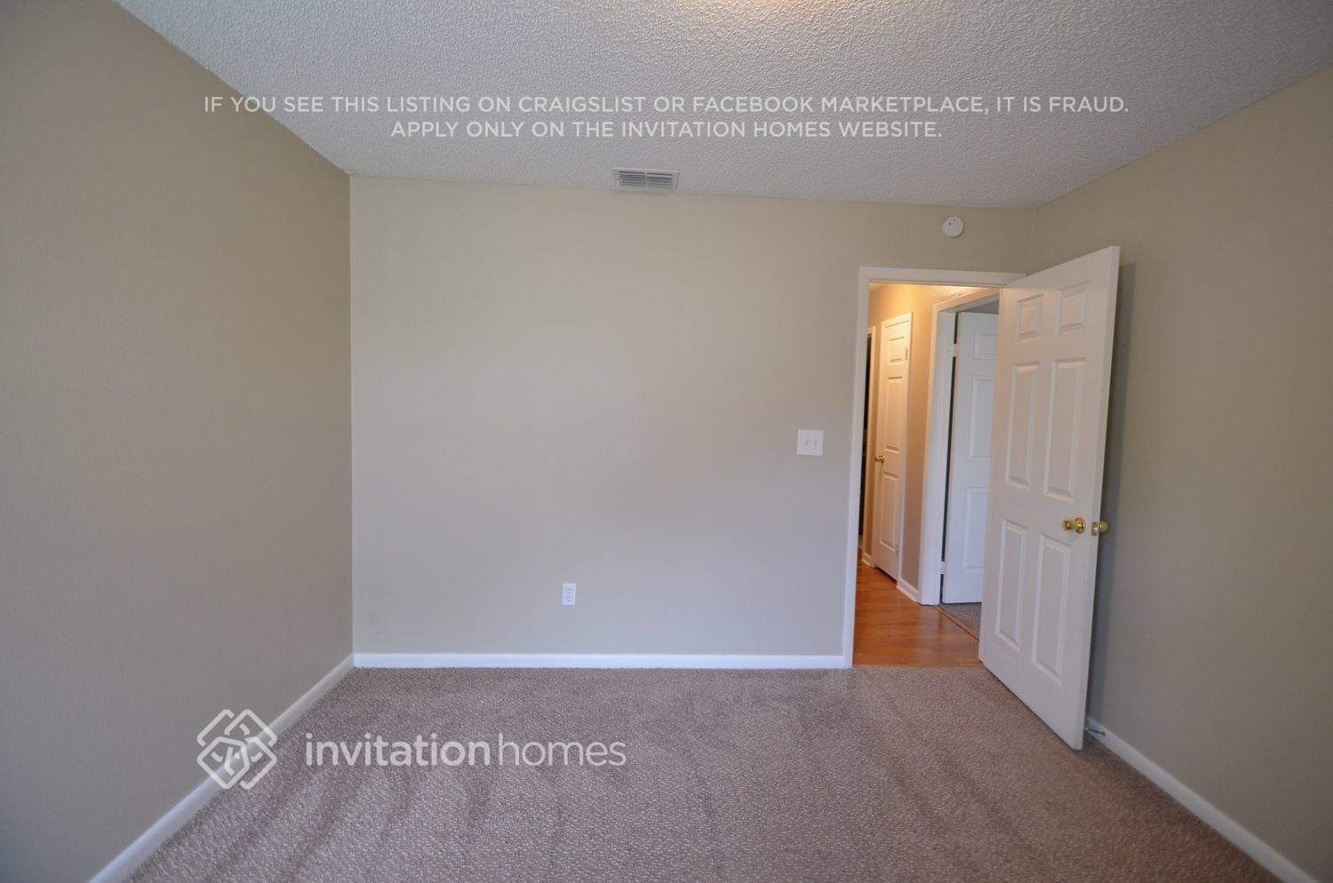 Building Photo - 8803 Hampden Dr