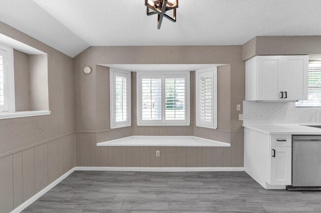 Building Photo - 27013 S Pyeatt Ln