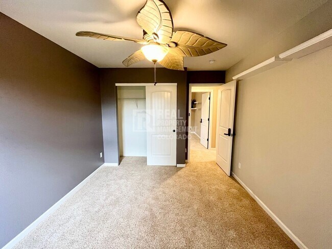 Building Photo - 6305 Walnut Grove St