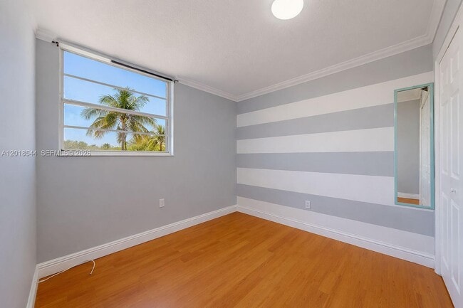 Building Photo - 3581 SW 117th Ave