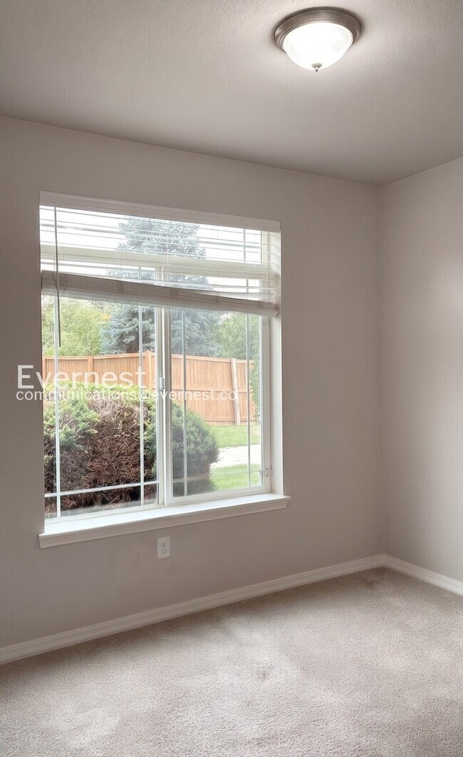 Building Photo - 3 Bed & 2 Bath Condo in Fort Collins / Coming Soon!